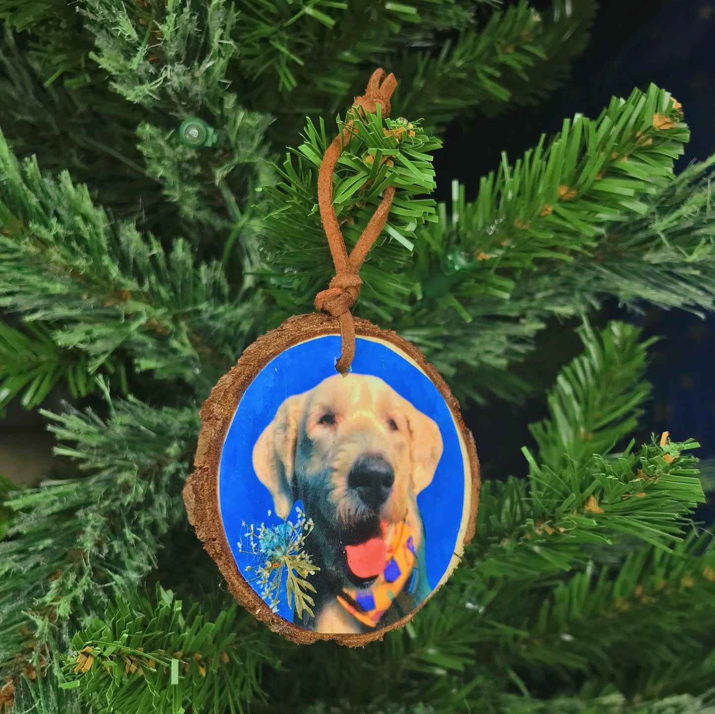 Customizable Wooden Picture Ornament